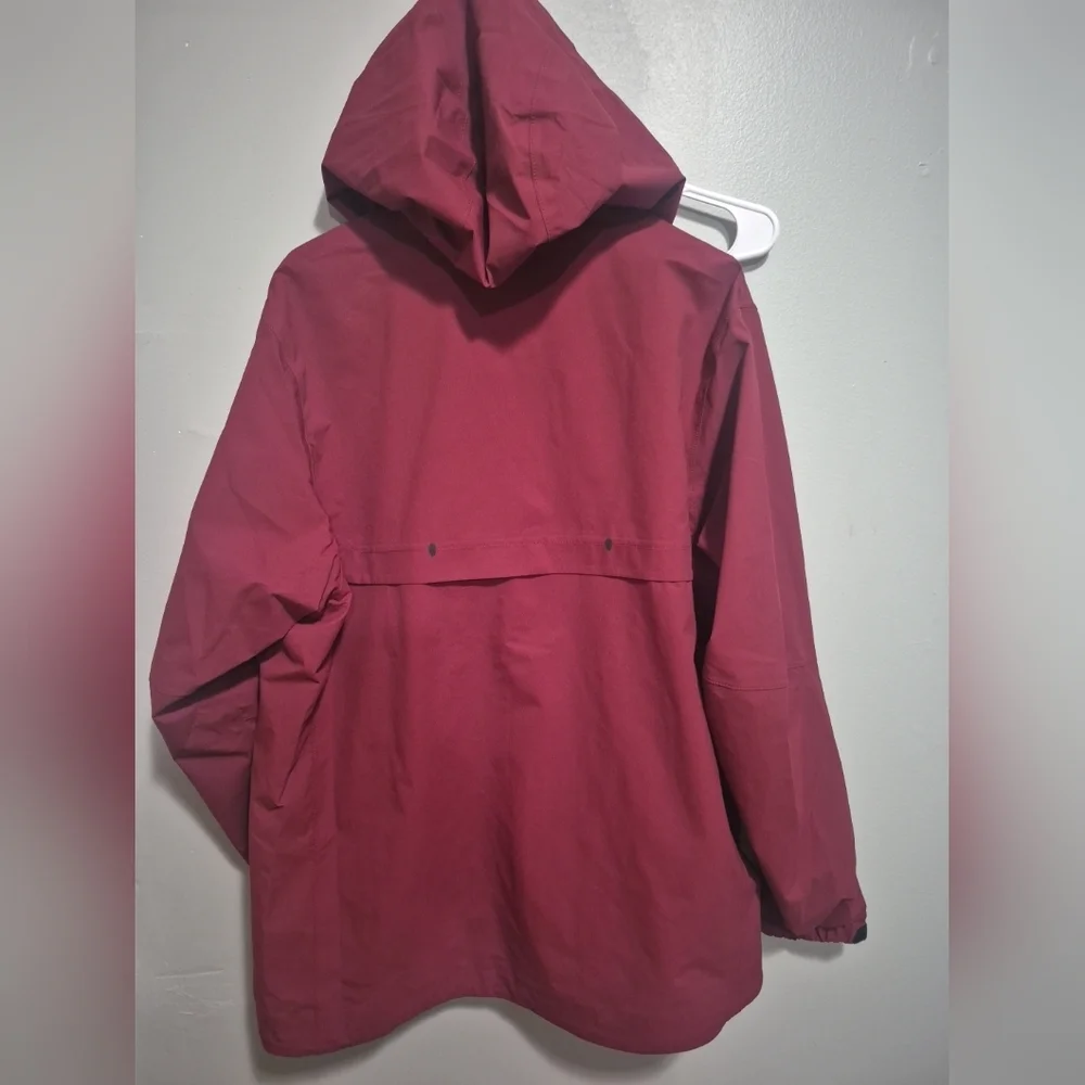 Nike NFL Shield Football On-Field Team Issue Rain Jacket 